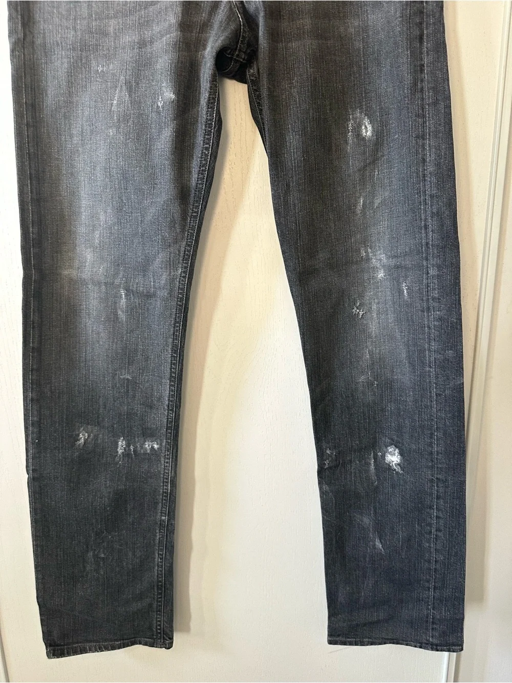 DIESEL Men’s Gray/Black Heeven Button Fly Distressed Denim Jeans- Size 33x34